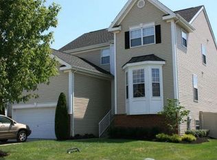 37 Stoneham Dr, Delran, NJ 08075