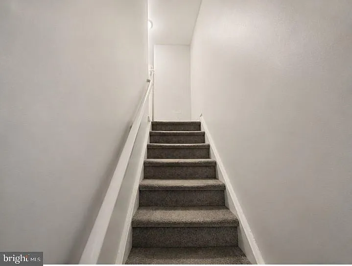 5 Society Ct — Photo 2