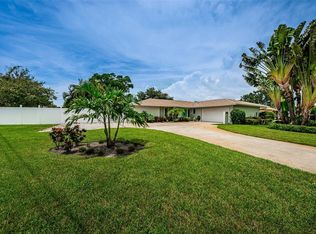 1217 Robin Rd S, Saint Petersburg, FL 33707