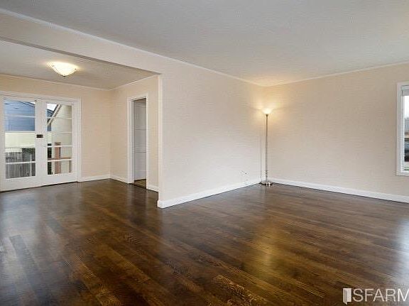 3rd image of 1819 Sweetwood Dr