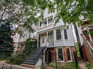 1132 W Roscoe St, Chicago, IL 60657