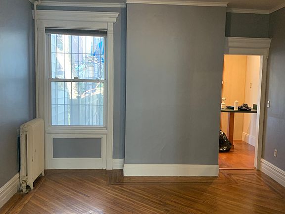 3rd image of 44 Van Reipen Ave
