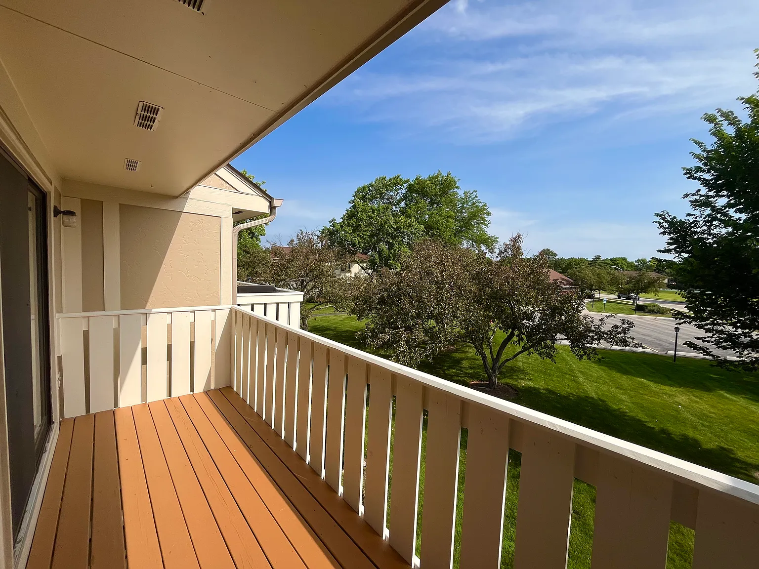 2 bed, 1100 sqft, $1,995 — Photo 4