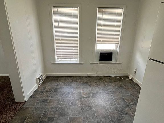 5th image of 426 W 6th St #2