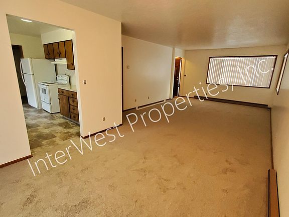 5th image of 1939 SE Spruce St #A