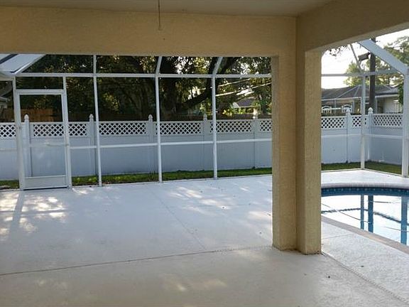 4th image of 4748 Glordano Ave