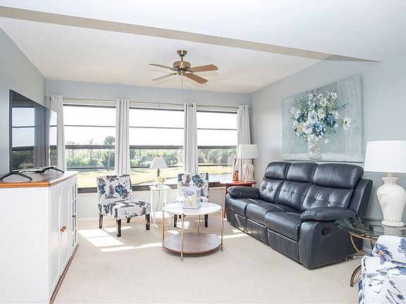 5th image of 36 Plantation Dr APT 201