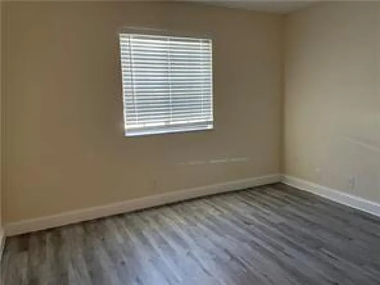 4329 Vineyard Cir #4329 — Photo 6