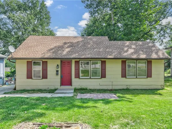 909 S Logan Ave, Independence, MO 64050