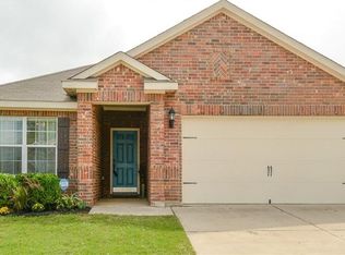 140 Eider Dr, Sanger, TX 76266