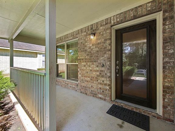 3rd image of 12518 Browning Dr
