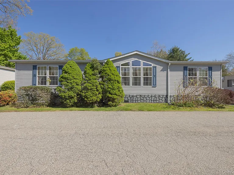 39 Cedar Flats Rd — Photo 6