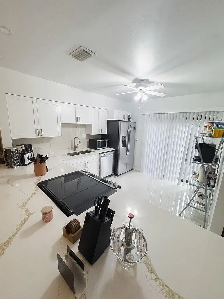 2 bed, 1258 sqft, $3,000 — Photo 3