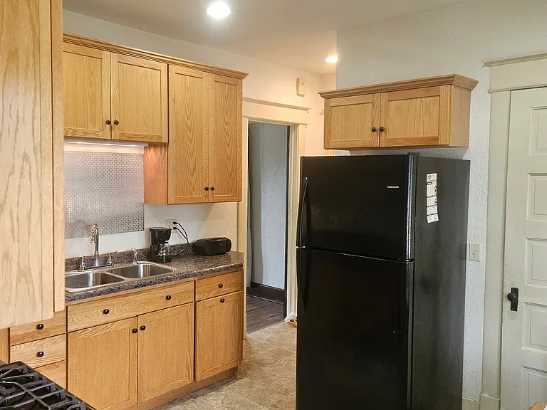 2128 N 7th St — Photo 19