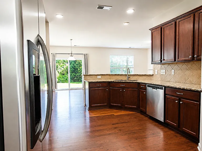3723 Franklin Meadows Dr — Photo 8
