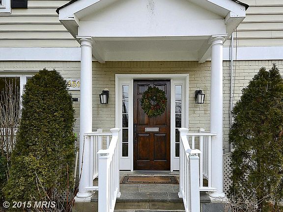 2nd image of 9511 Montgomery Dr