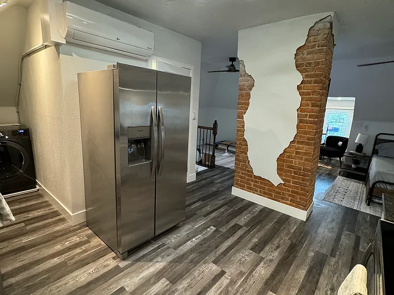 664 New Castle Rd #3 — Photo 5