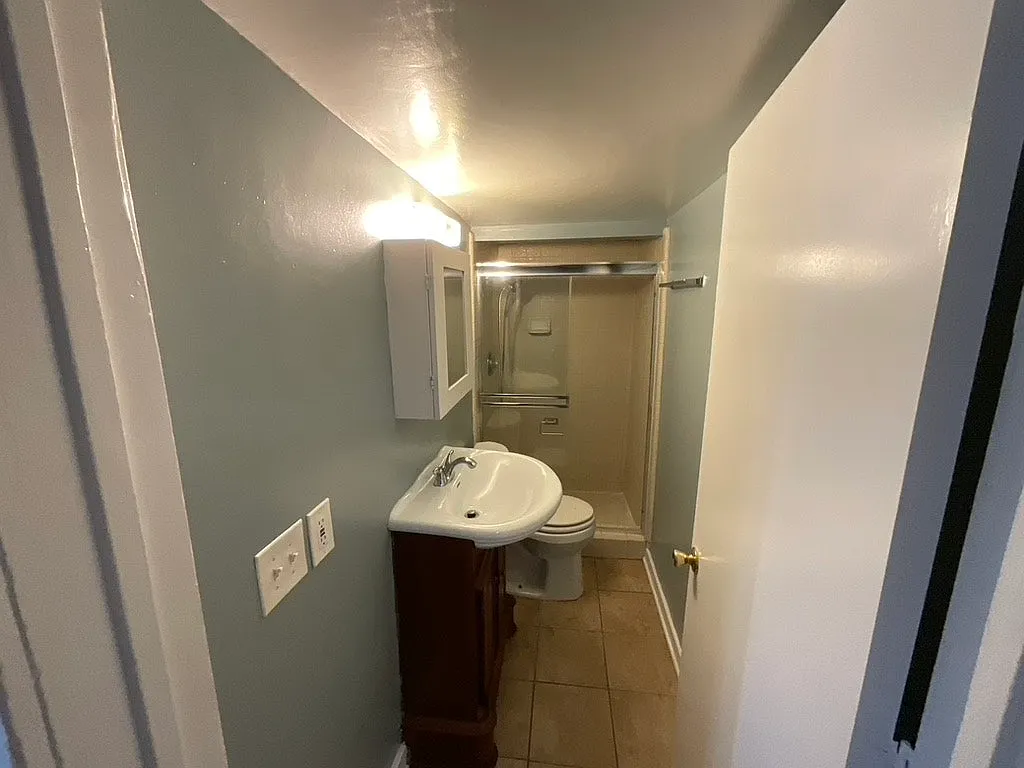 Bathroom - 3389 Mulberry St #3387