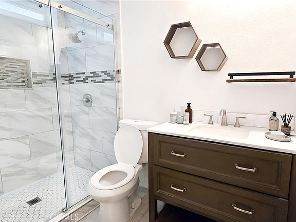 5th image of 1025 Lightcap St