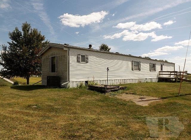 1st image of 1861 310th St