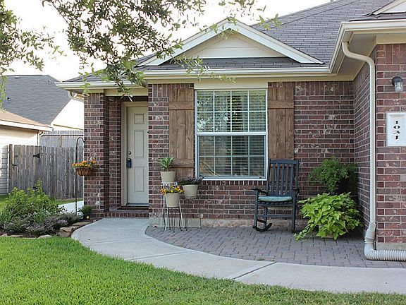 3rd image of 1031 Bahia Vista Dr