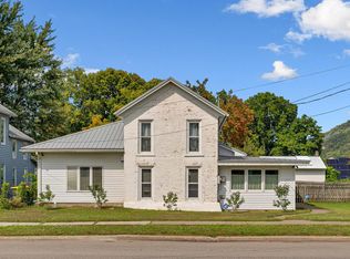 667 East Blackhawk AVENUE, Prairie Du Chien, WI 53821