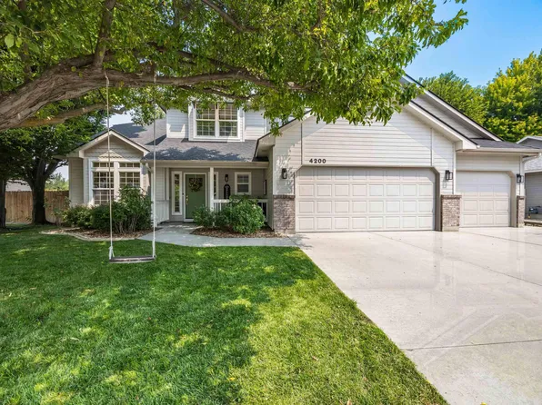 4200 W Blue Creek Dr, Meridian, ID 83642