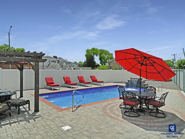 155-30 99th Street image 7 of 40