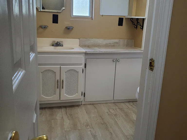 107 Chandler Ave #MANUFACTUR — Photo 42