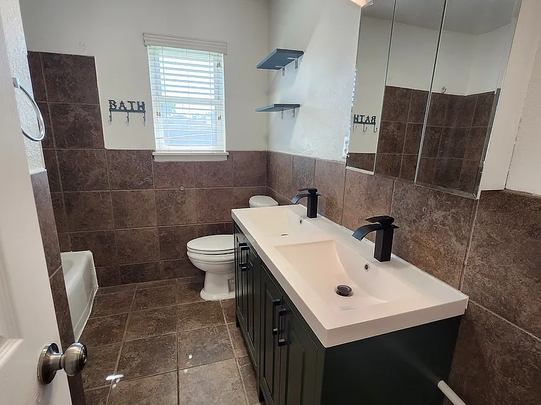 4034 Stillwood Ln — Photo 16