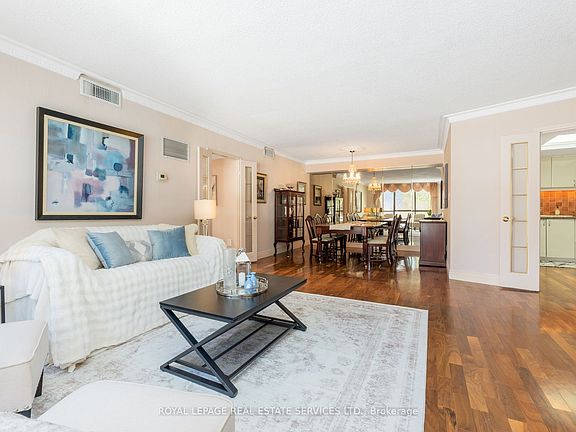 5th image of 1240 Marlborough Ct #110