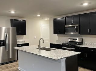 108 Franklin St, Lee, MA 01238