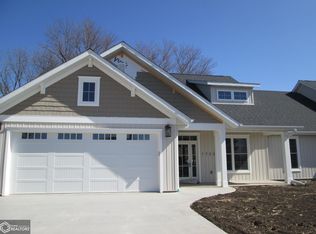 1730 Deer Run Dr, Burlington, IA 52601