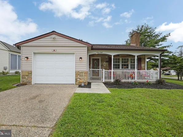 38 Gramercy Pl, Southampton, NJ 08088