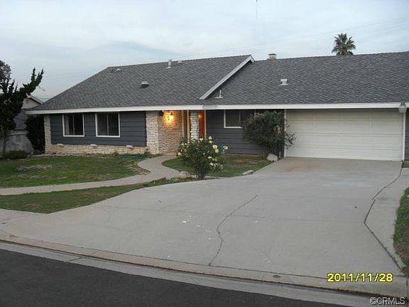 3rd image of 2191 Monterey Peninsula Dr