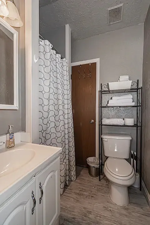 330 N Holmes Ave — Photo 3