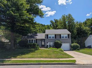 177 Forge Rd, Delran, NJ 08075