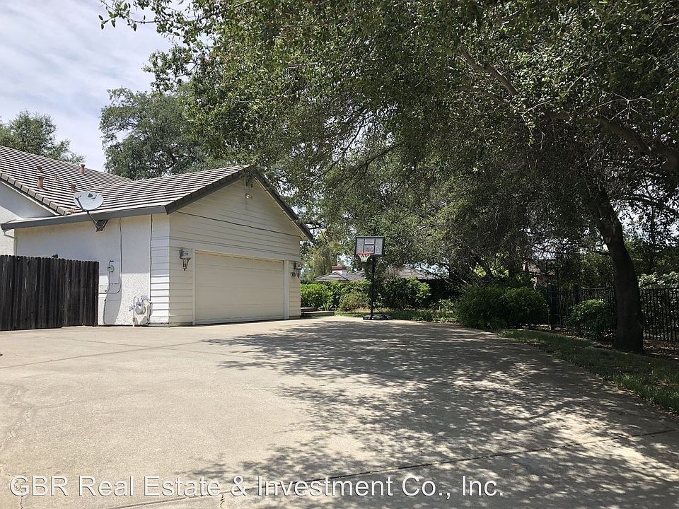 1st image of 8353 Oakwood Hills Cir