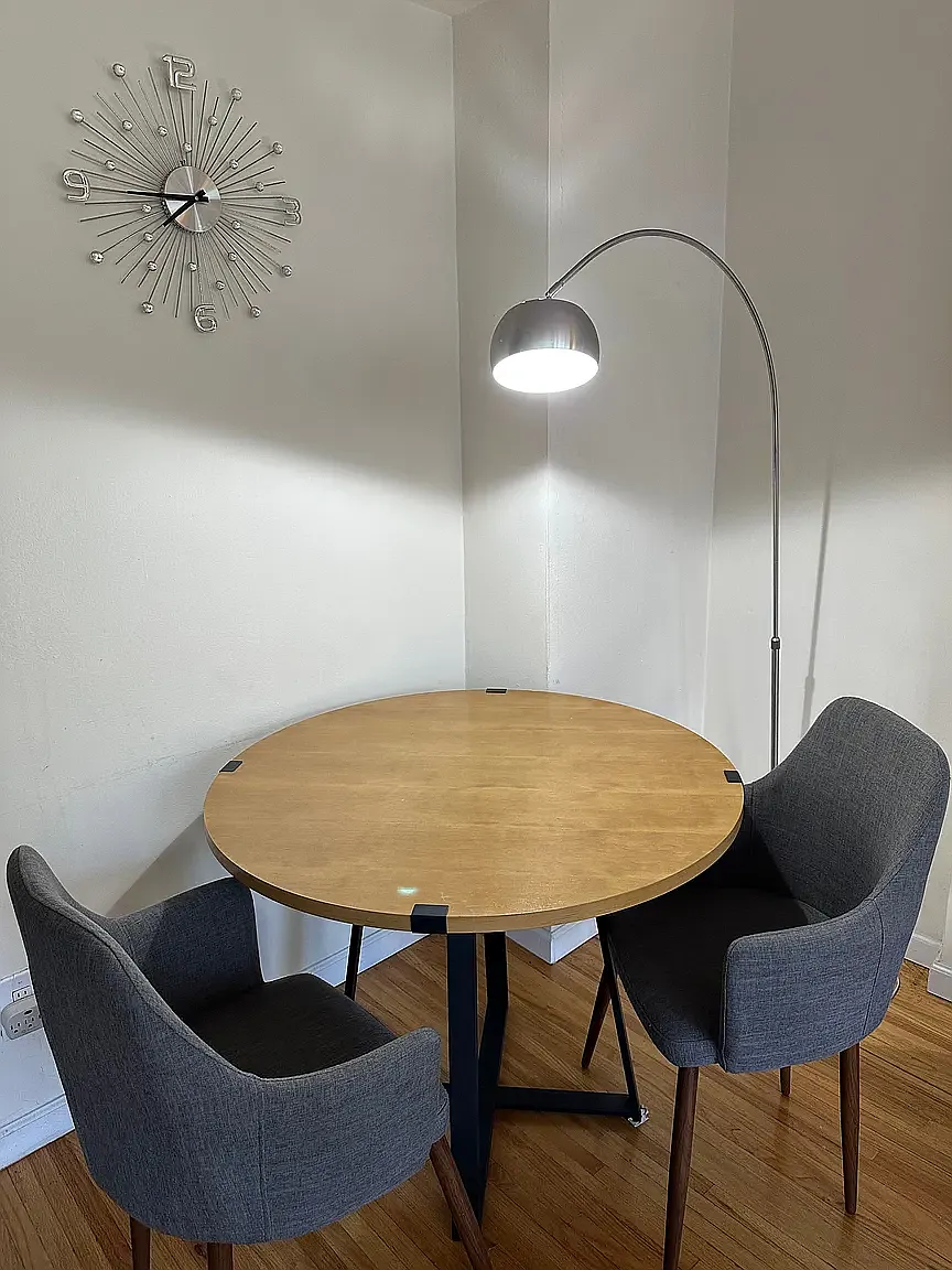 327 East 14th Street — Photo 4