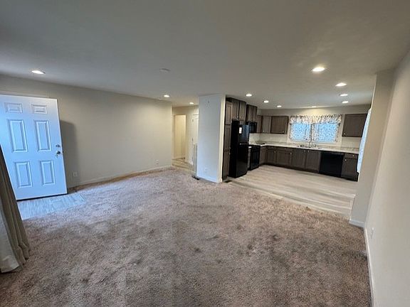 5th image of 5036 Boyne Ct #163