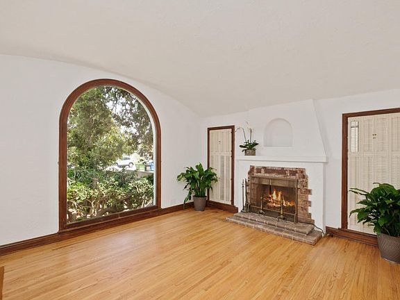 5th image of 4279 Campbell Dr