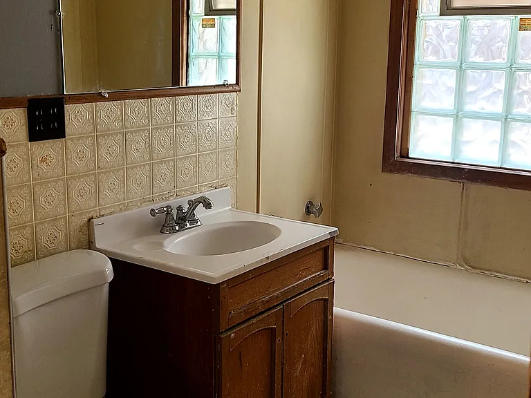 2631 N 49th St #2 — Photo 5