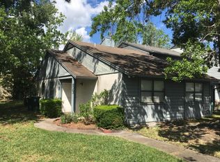 8063 Village Gate Ct, Jacksonville, FL 32217
