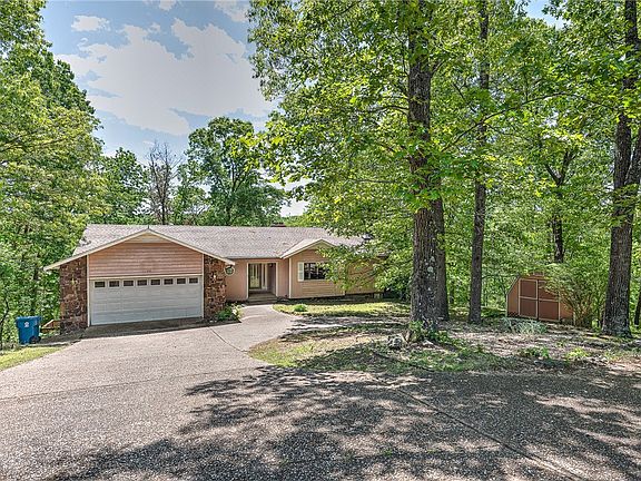 4th image of 20 Folkingham Ln