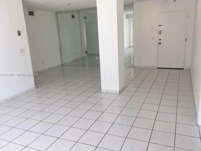 77 Crandon Blvd #2E — Photo 9