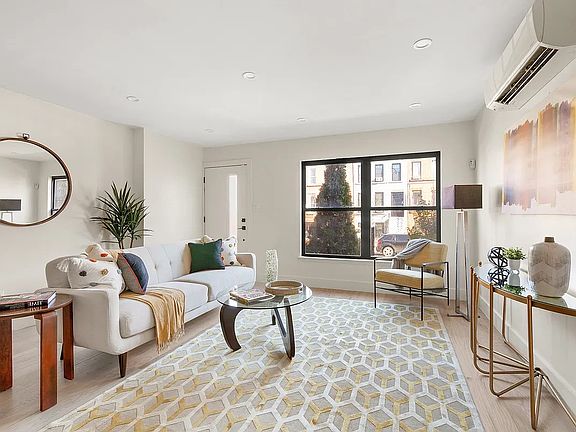 3rd image of 572A Lexington Ave #1