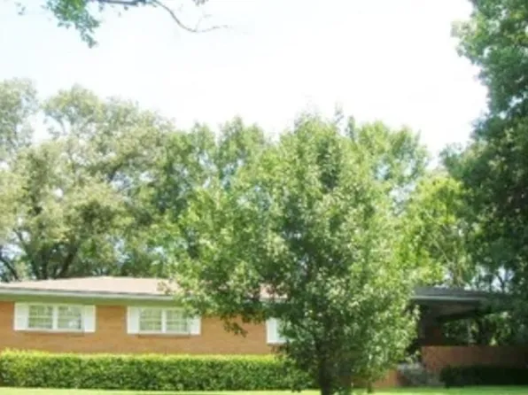 4415 Malvern Rd, Hot Springs, AR 71901