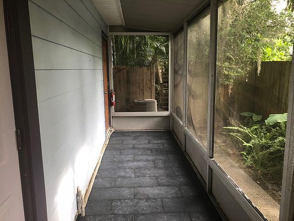 2nd image of 122 19th Ave N