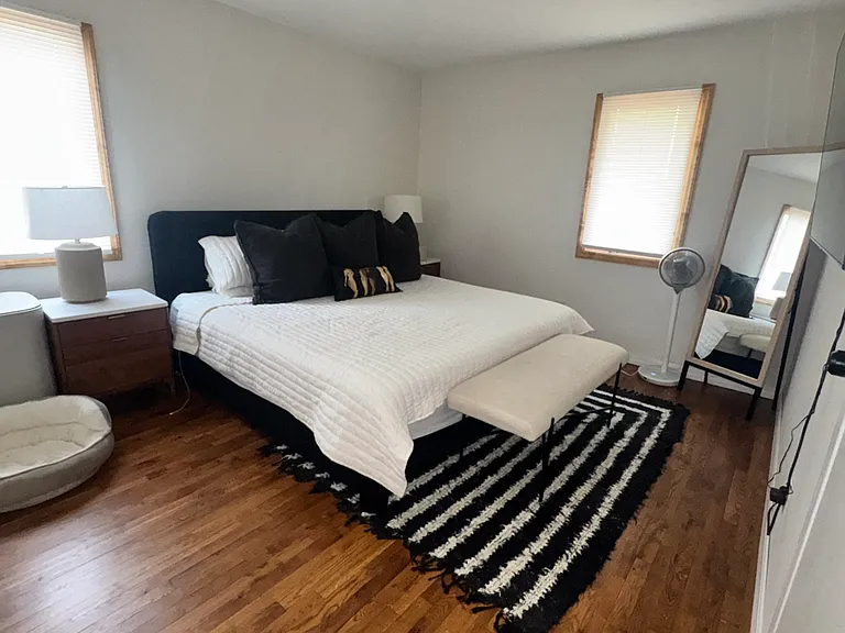 Country Lane Dr — Photo 4