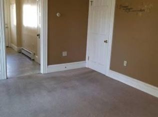 290 Conant St APT 1A, Manchester, NH 03102